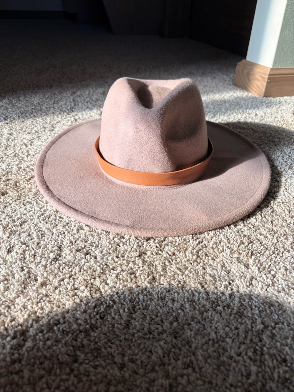 Wide Brim Felt Fedora Hat in Dusty Pink with Tan Band